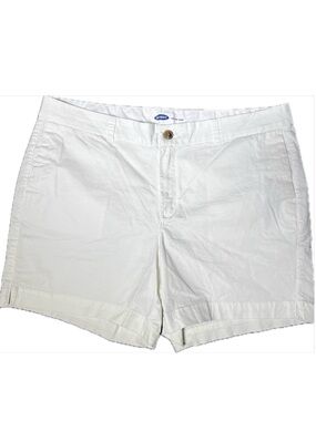Old Navy White Bermuda Everyday Shorts Size 16